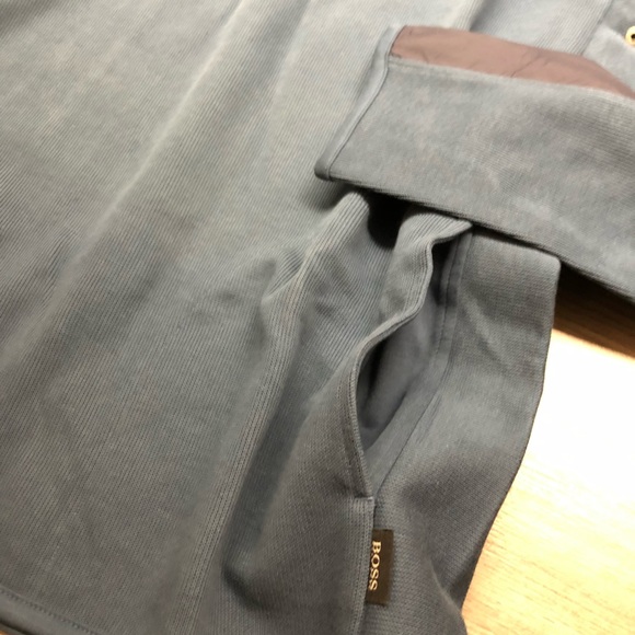 Hugo Boss Sweater size S - Picture 5 of 5